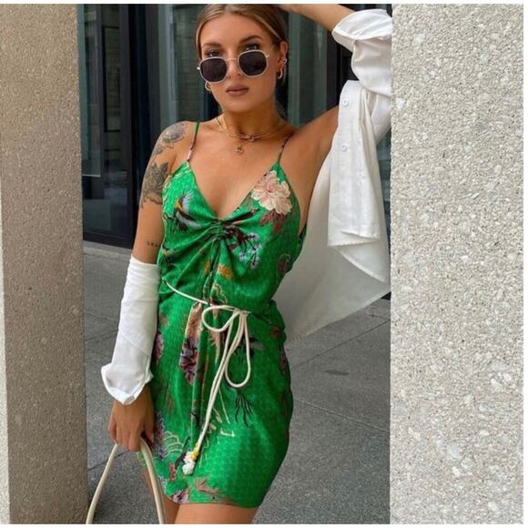 Zara Green Satin Effect Bird Print Slip Dress size Medium - Picture 3 of 8